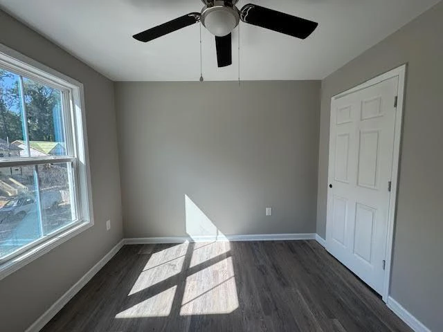 1424 Varnell AVE NE - Photo 13