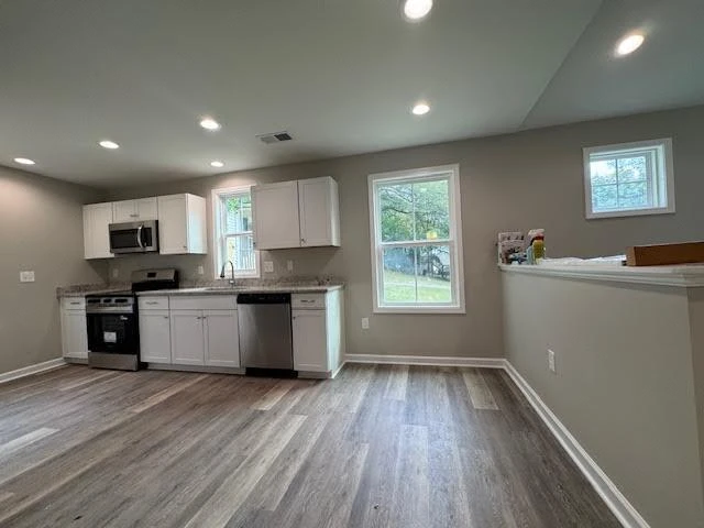 1424 Varnell AVE NE - Photo 7