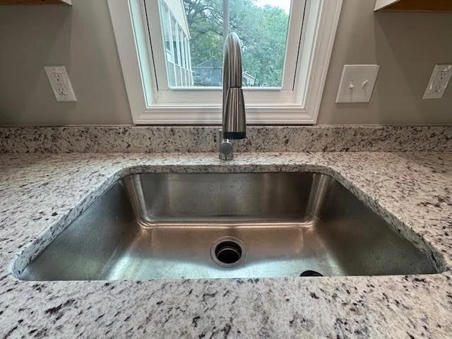 1424 Varnell AVE NE - Photo 9