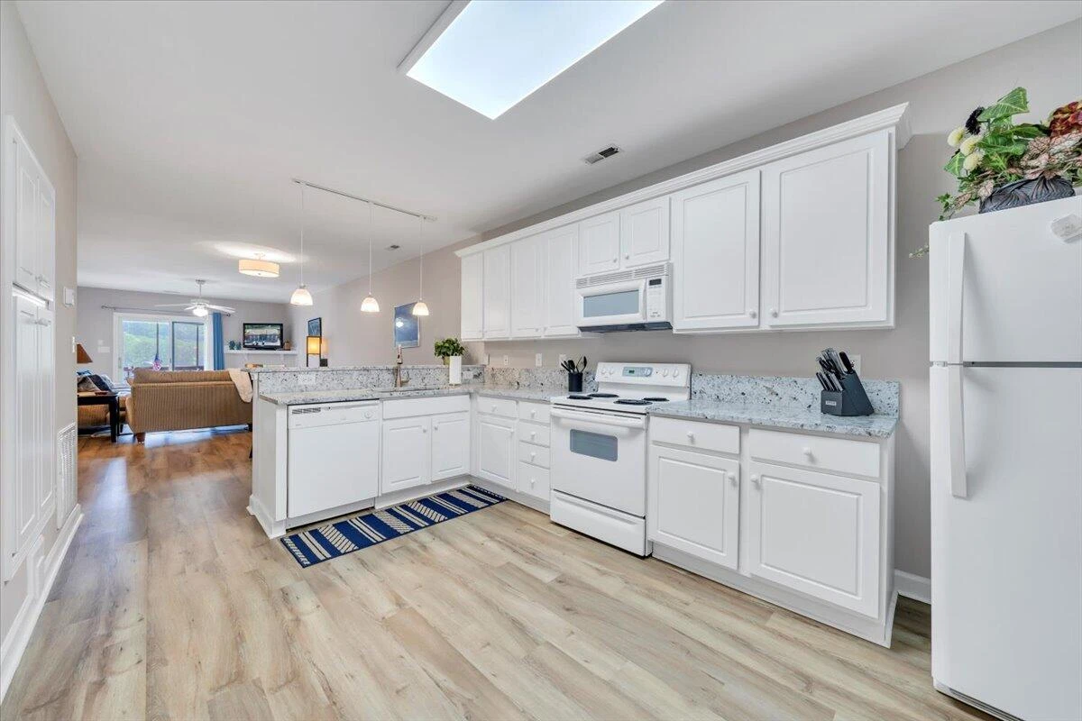 1055 Mariners WAY #21 - Photo 12