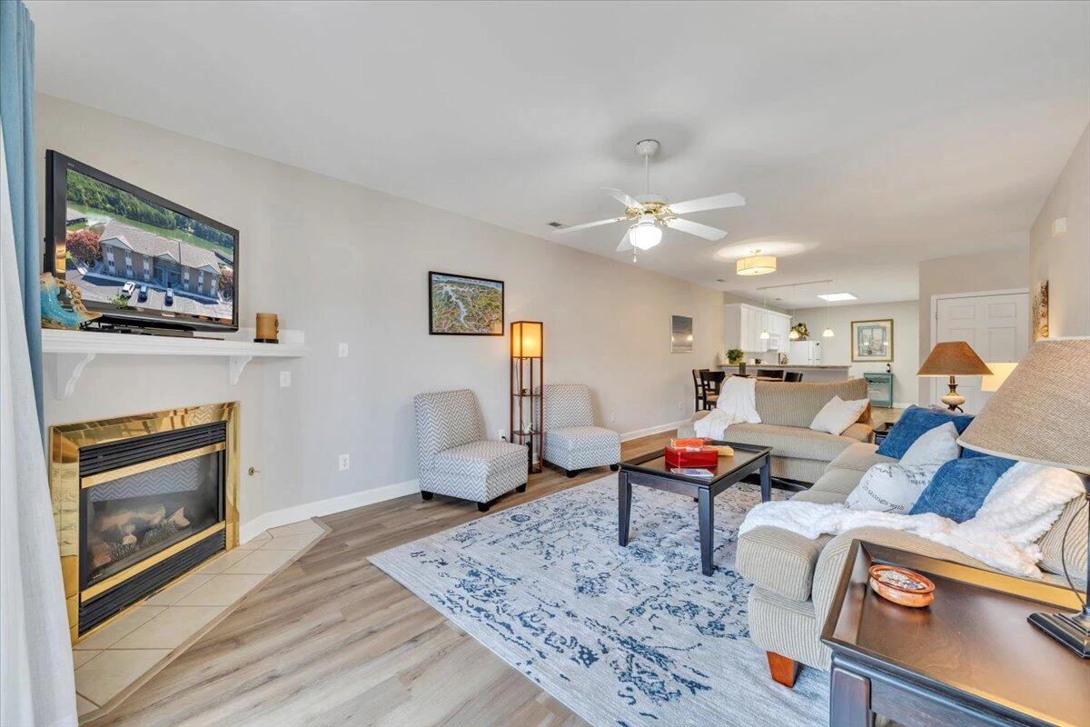1055 Mariners WAY #21 - Photo 7
