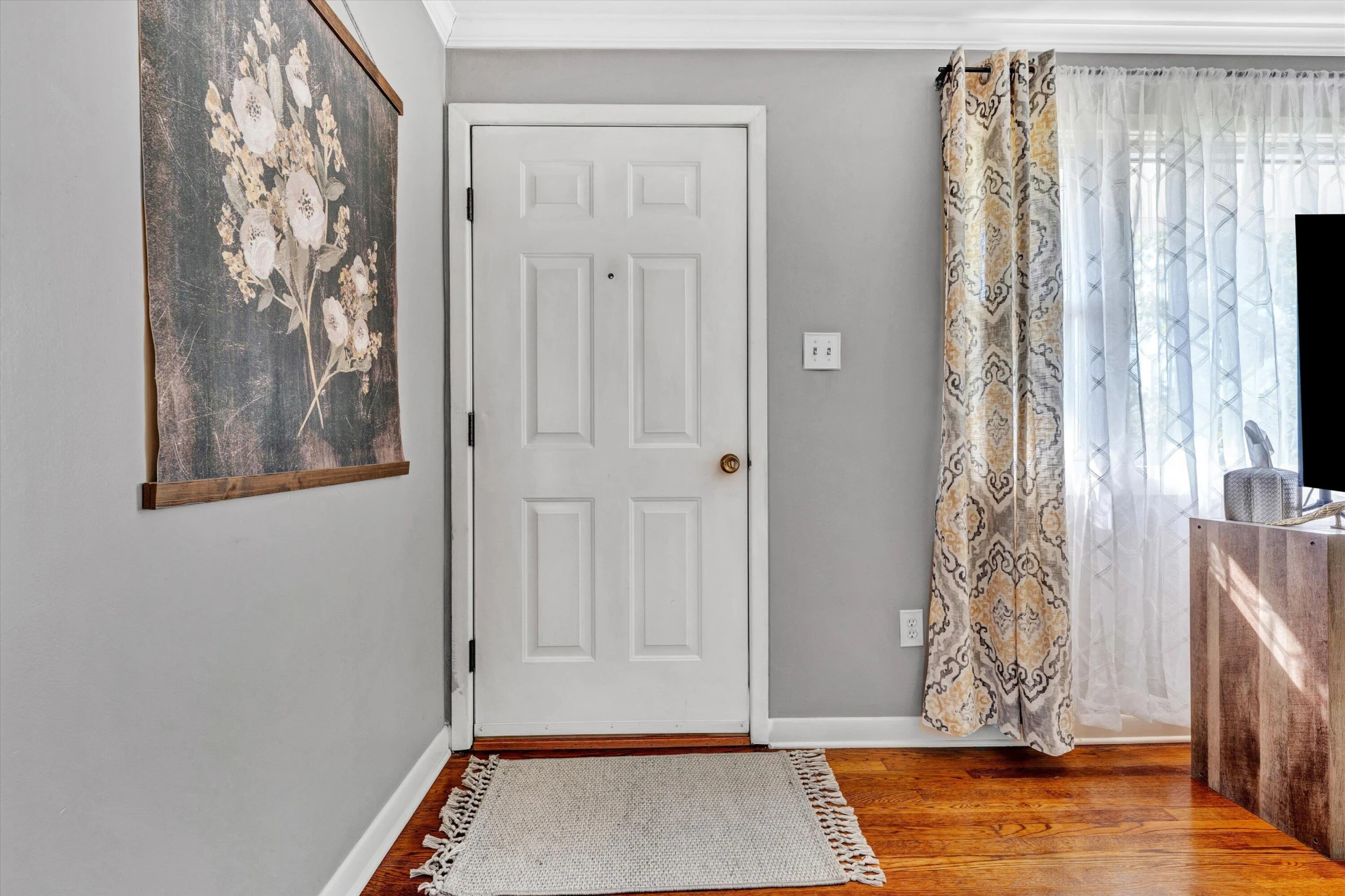 1313 Vivian AVE - Photo 4