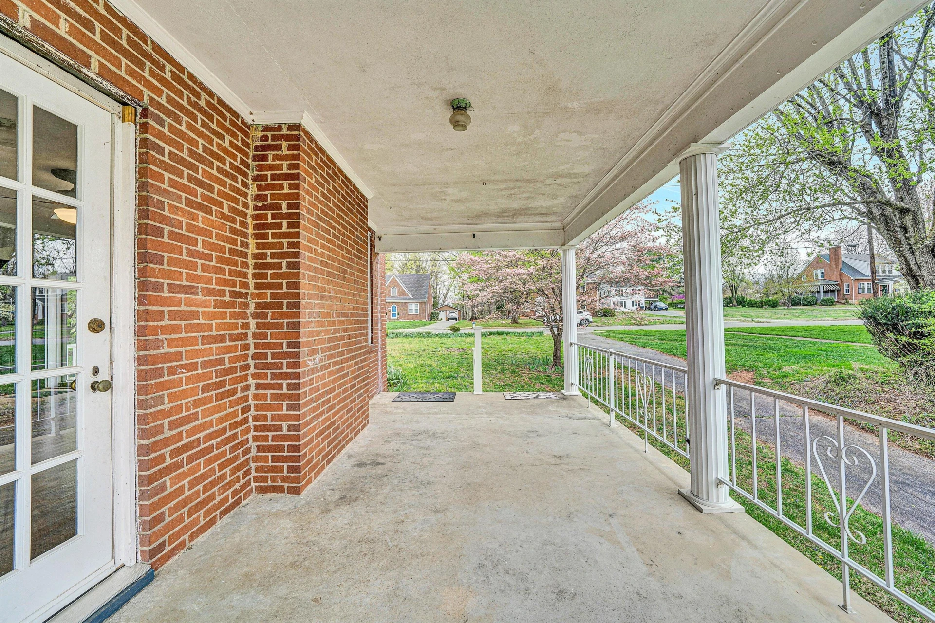 539 Westview AVE - Photo 11