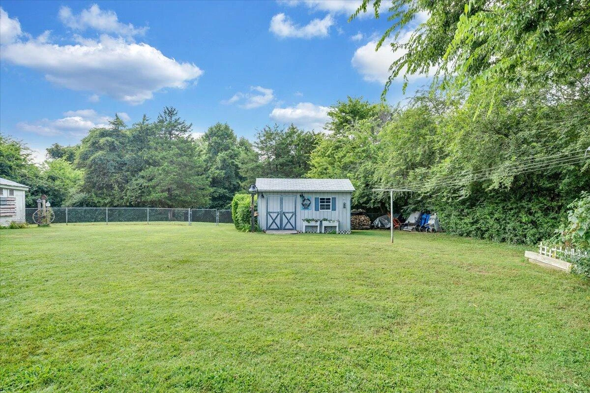898 Mica RD - Photo 44