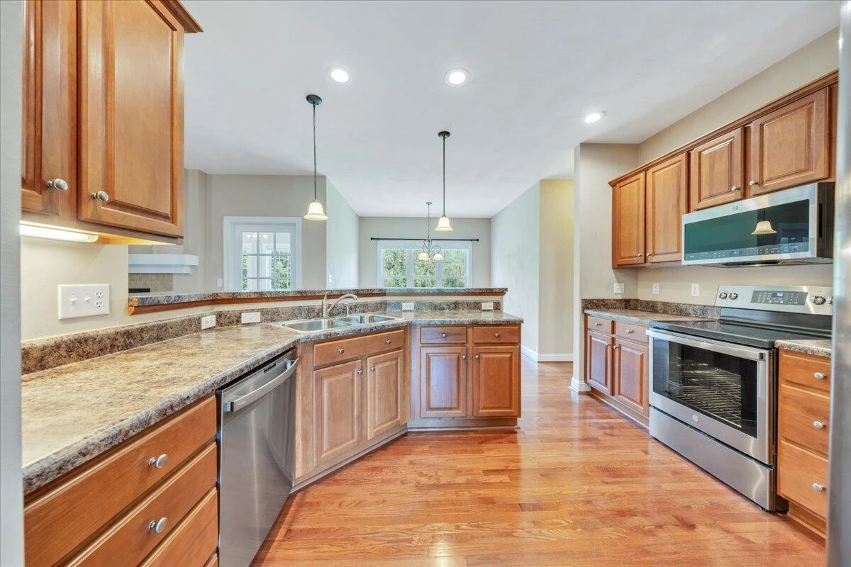 6009 Tolman CIR - Photo 22
