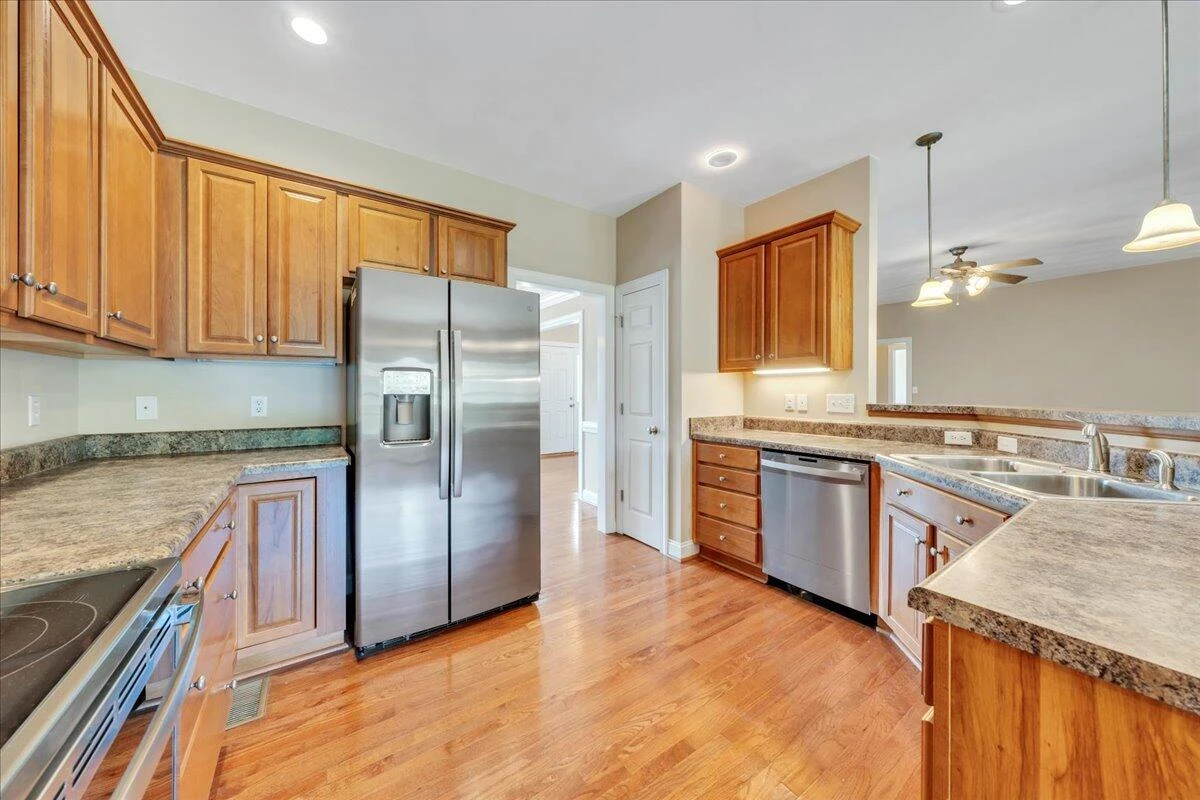 6009 Tolman CIR - Photo 23
