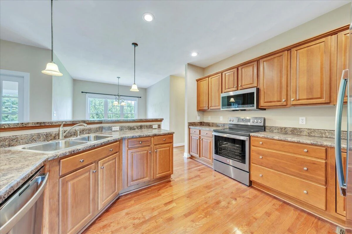 6009 Tolman CIR - Photo 24