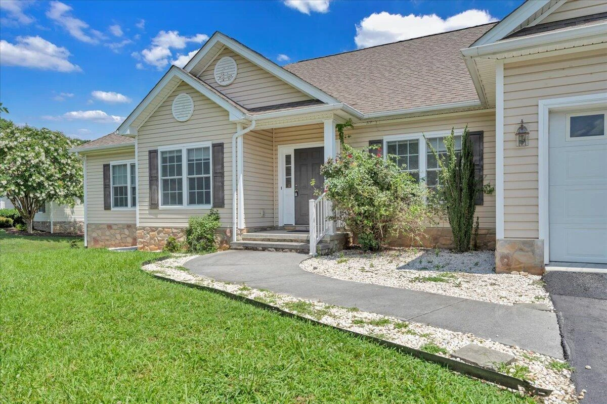 6009 Tolman CIR - Photo 5