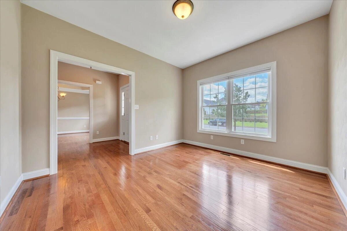 6009 Tolman CIR - Photo 8