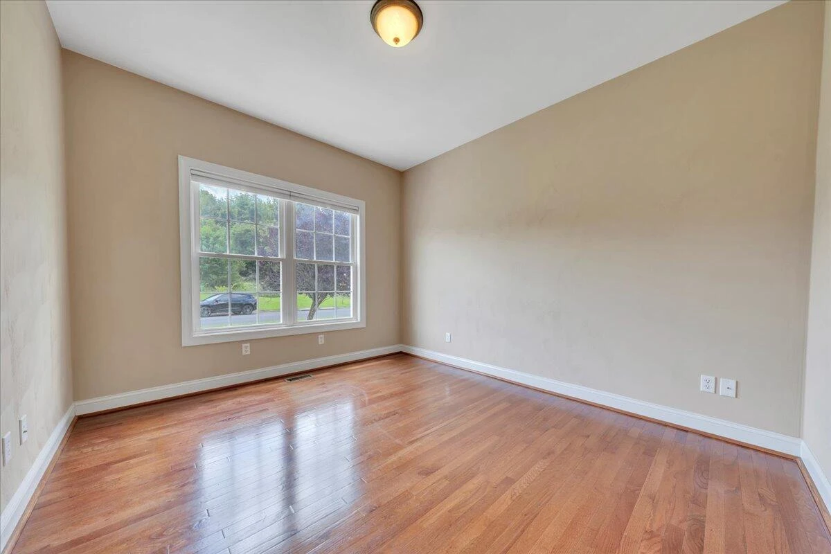 6009 Tolman CIR - Photo 9
