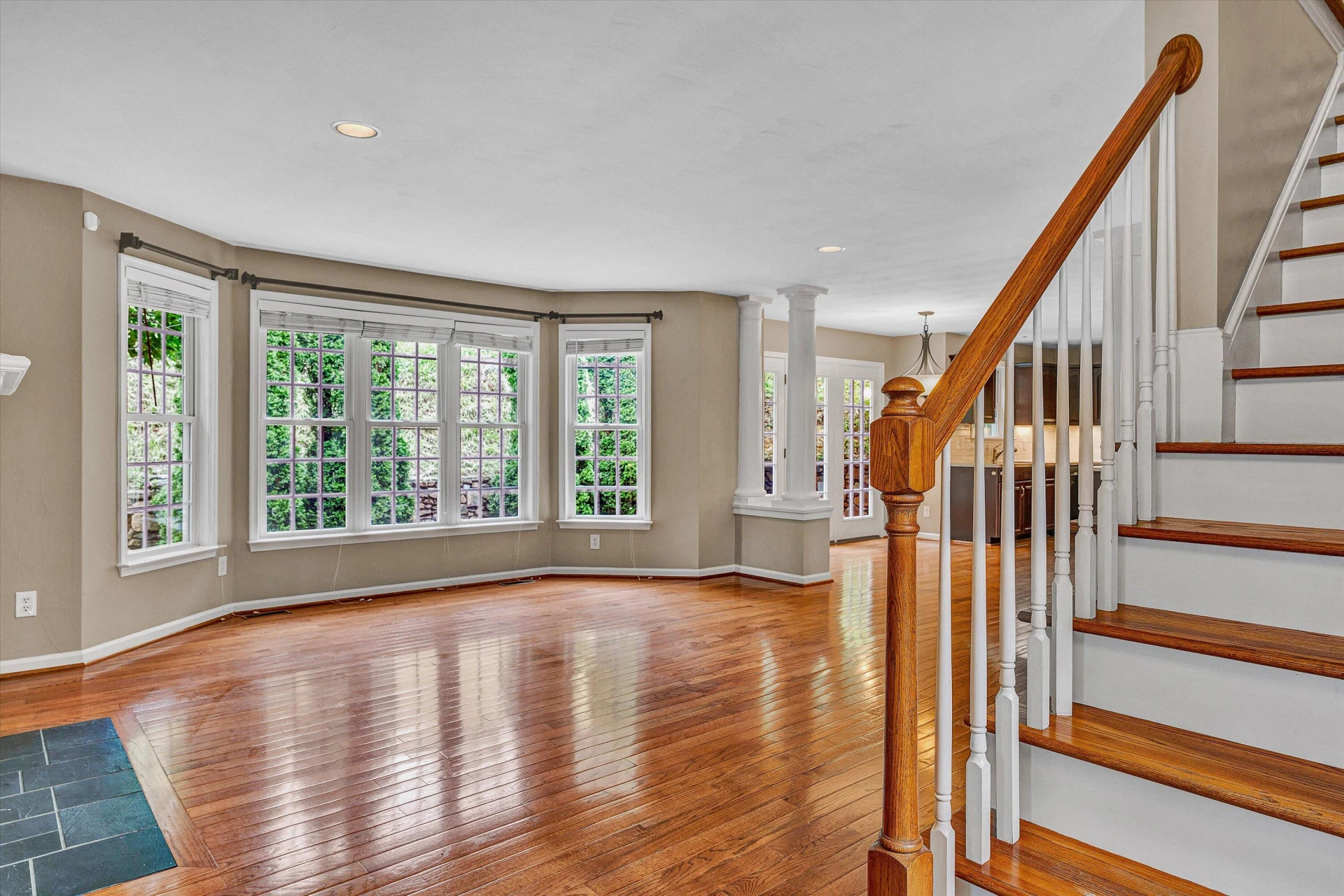 6378 Sandhurst DR - Photo 14