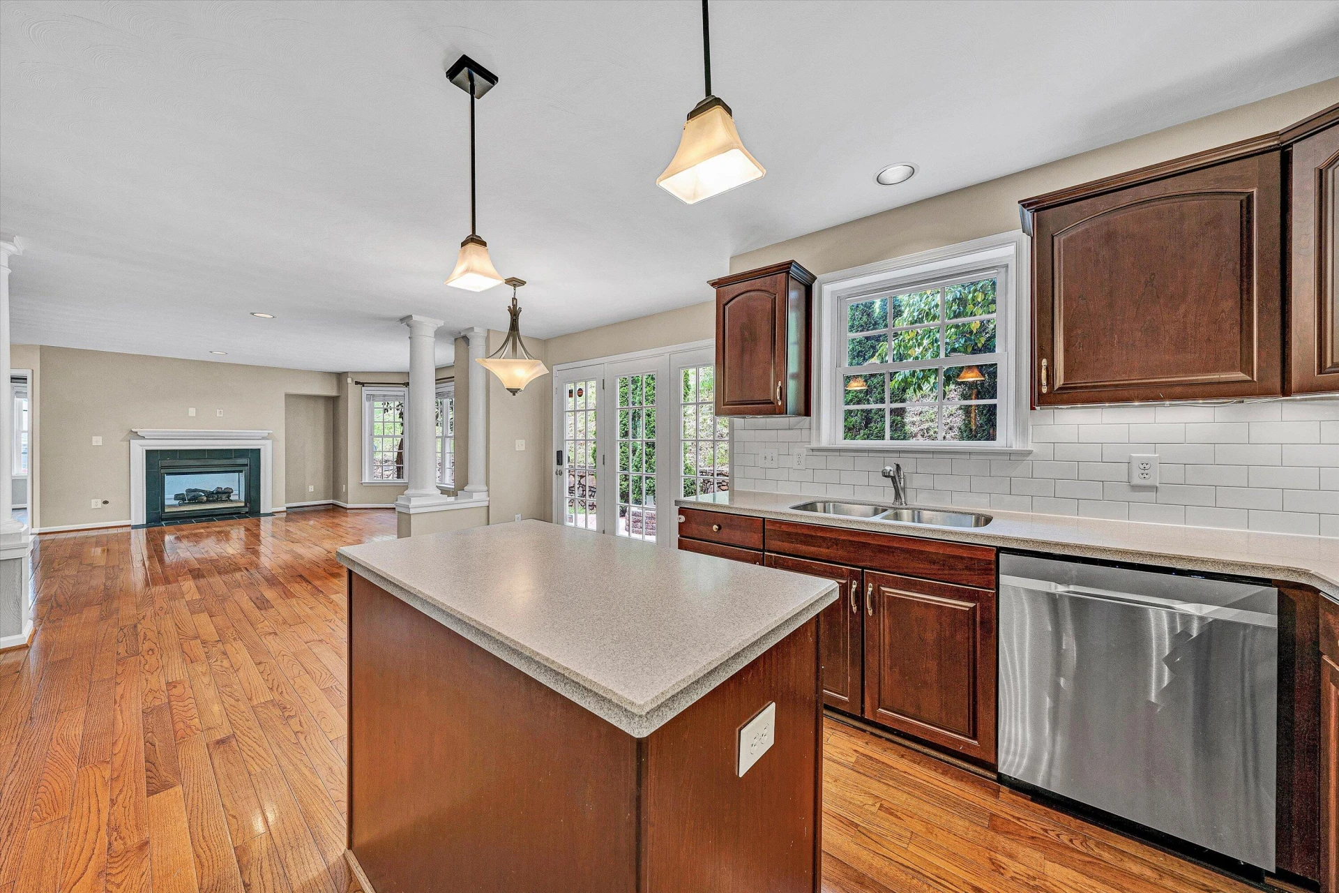6378 Sandhurst DR - Photo 21