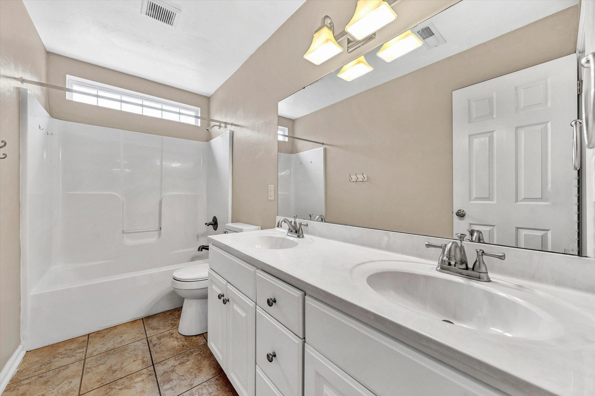 6378 Sandhurst DR - Photo 32