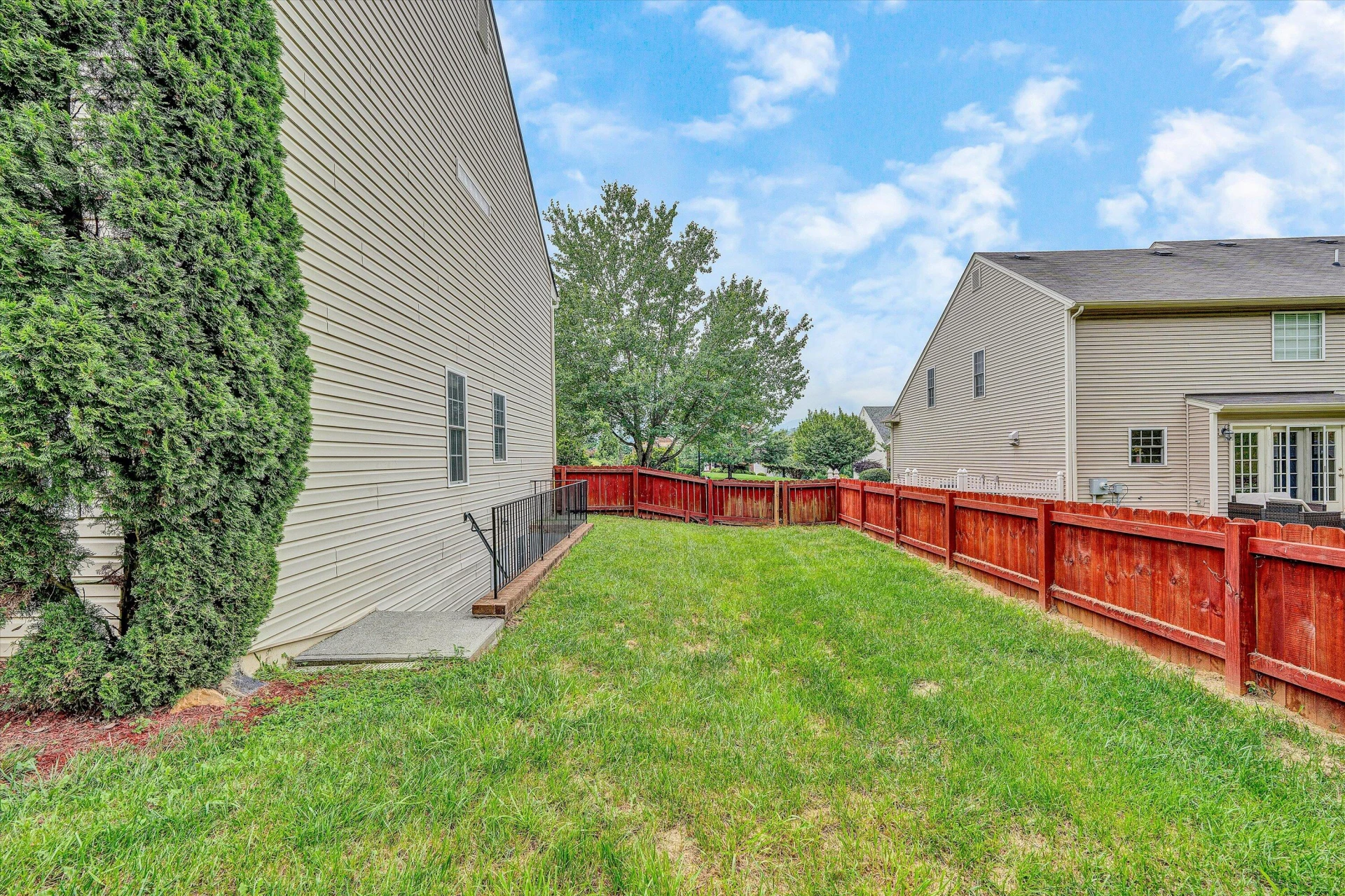 6378 Sandhurst DR - Photo 49