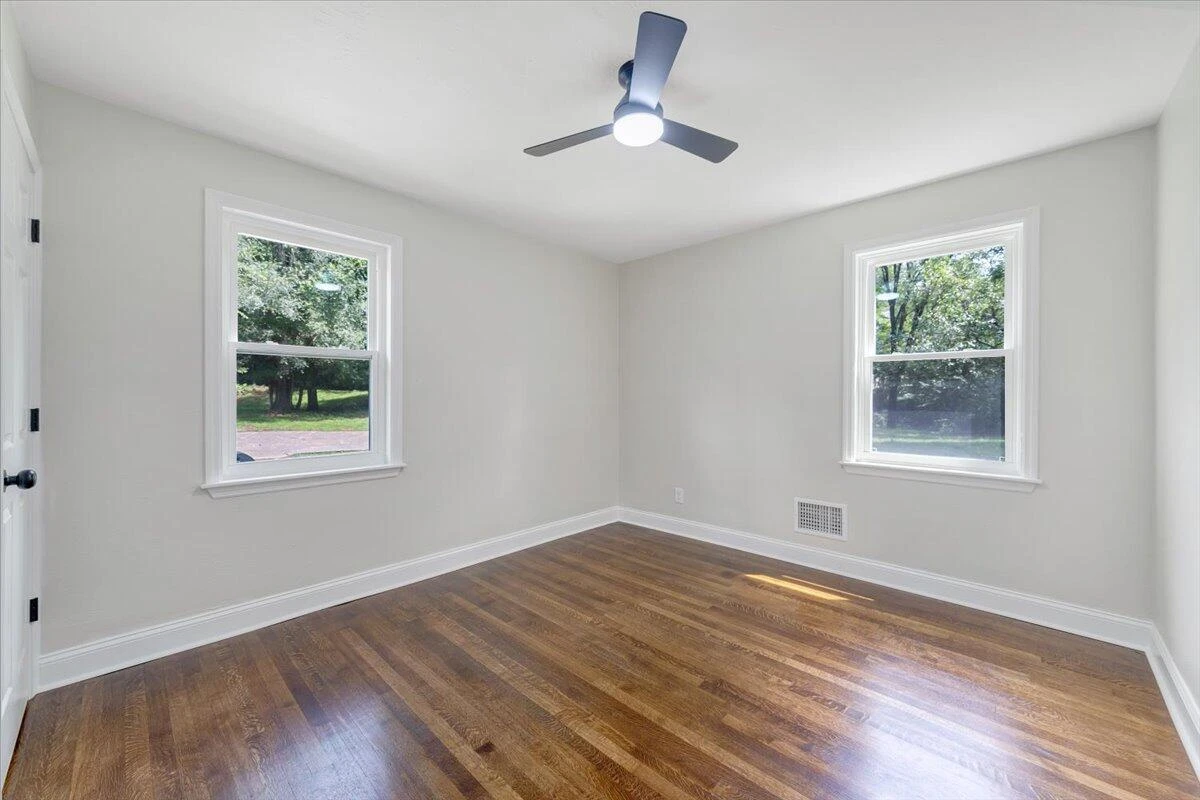2013 Peters Creek RD NW - Photo 34
