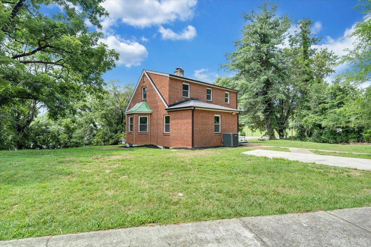 2013 Peters Creek RD NW - Photo 42