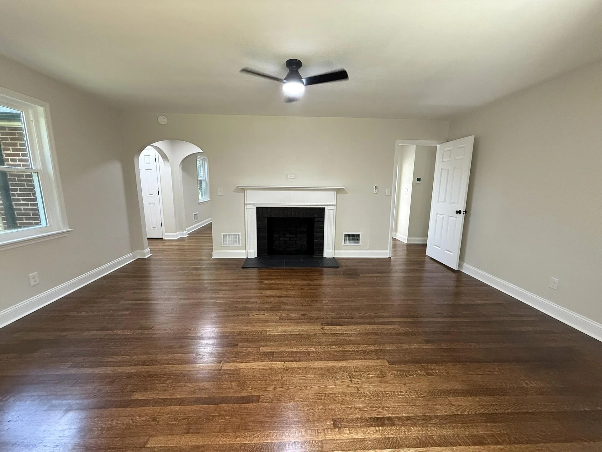 2013 Peters Creek RD NW - Photo 4