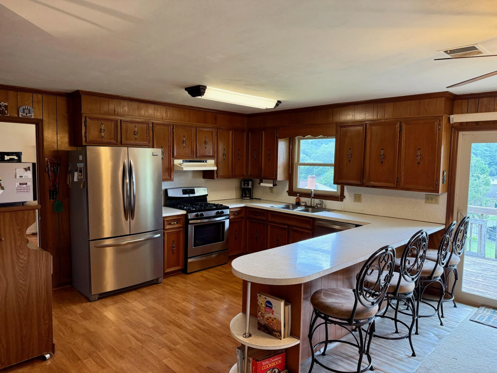 55 Oxford CIR - Photo 19