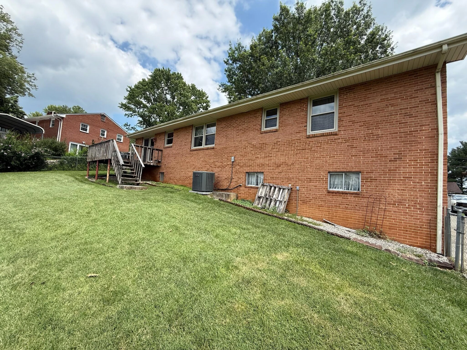 55 Oxford CIR - Photo 5