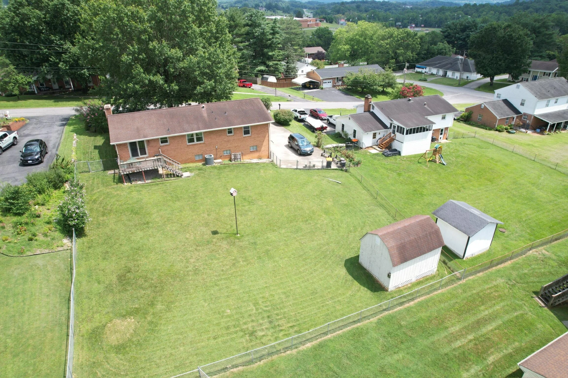 55 Oxford CIR - Photo 9