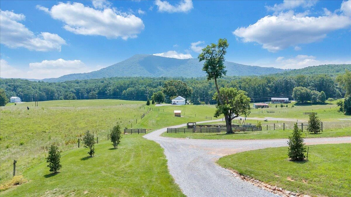 4148 Little Catawba Creek RD - Photo 104