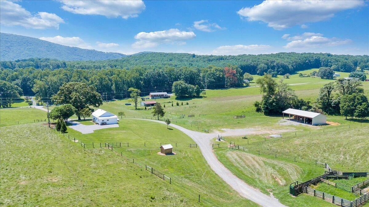 4148 Little Catawba Creek RD - Photo 106