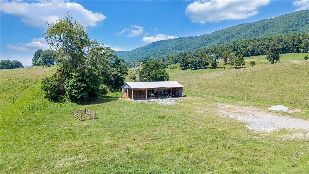 4148 Little Catawba Creek RD - Photo 108
