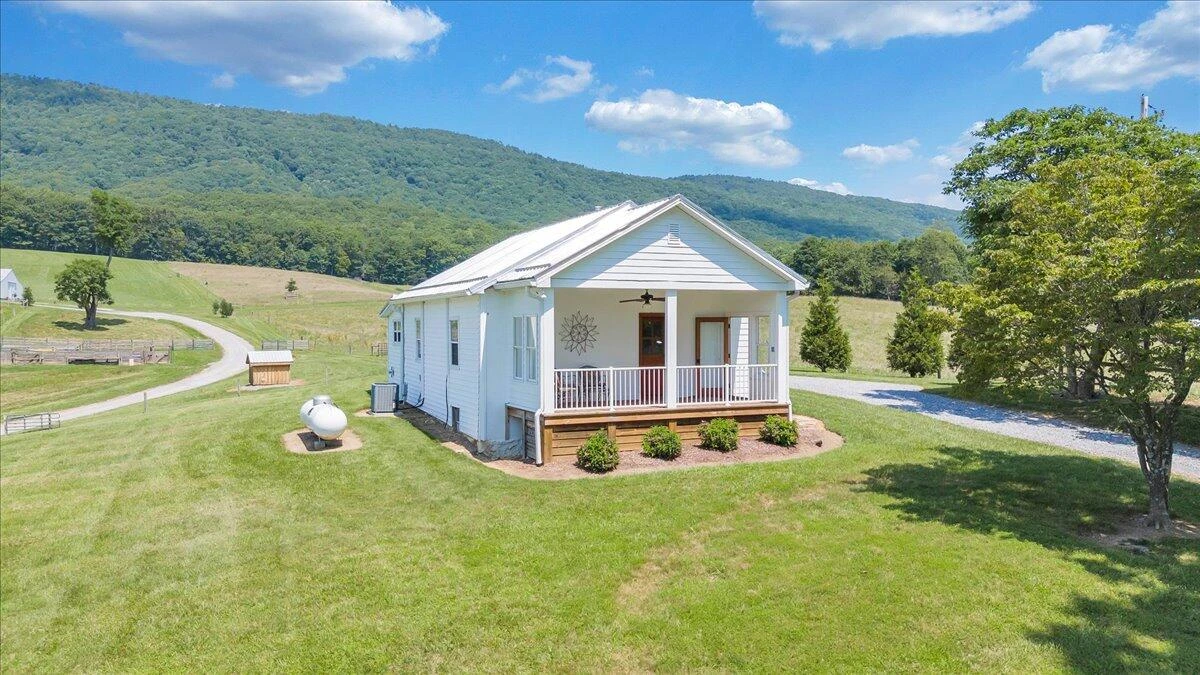 4148 Little Catawba Creek RD - Photo 112