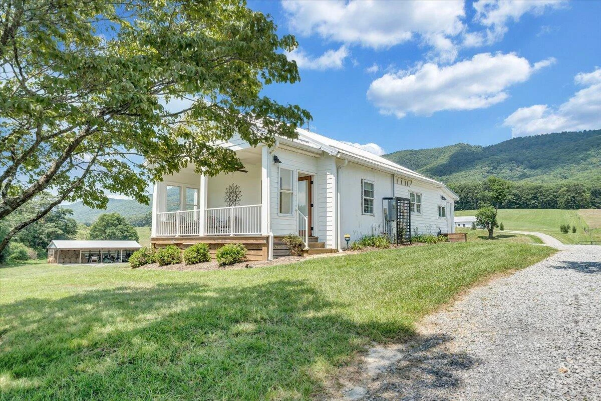 4148 Little Catawba Creek RD - Photo 113