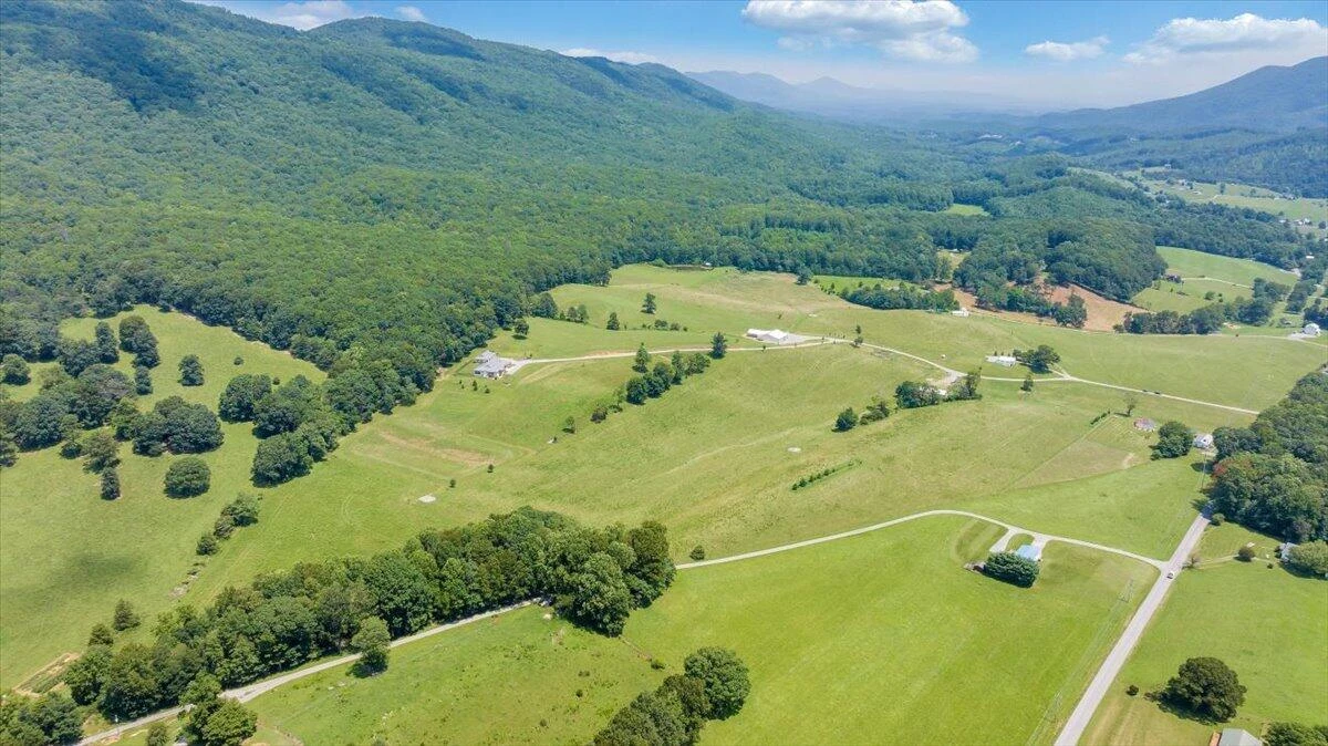 4148 Little Catawba Creek RD - Photo 153