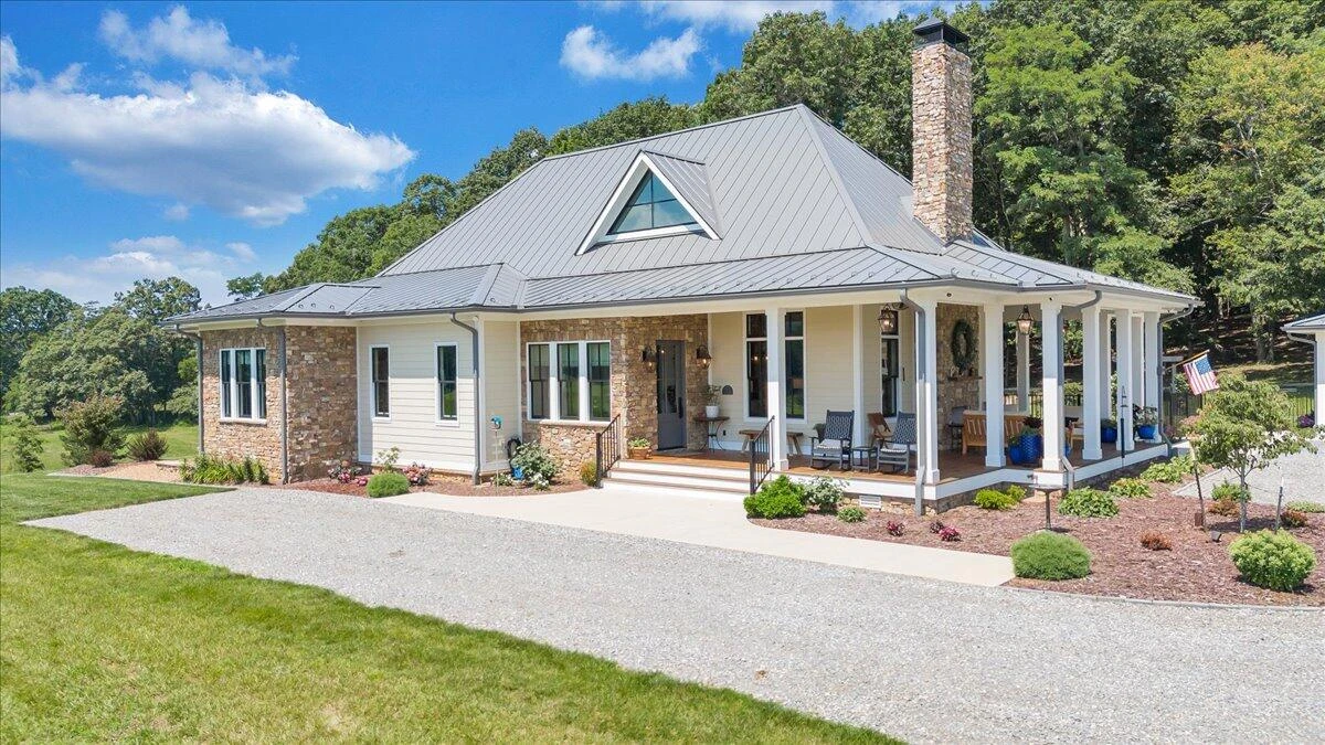 4148 Little Catawba Creek RD - Photo 2