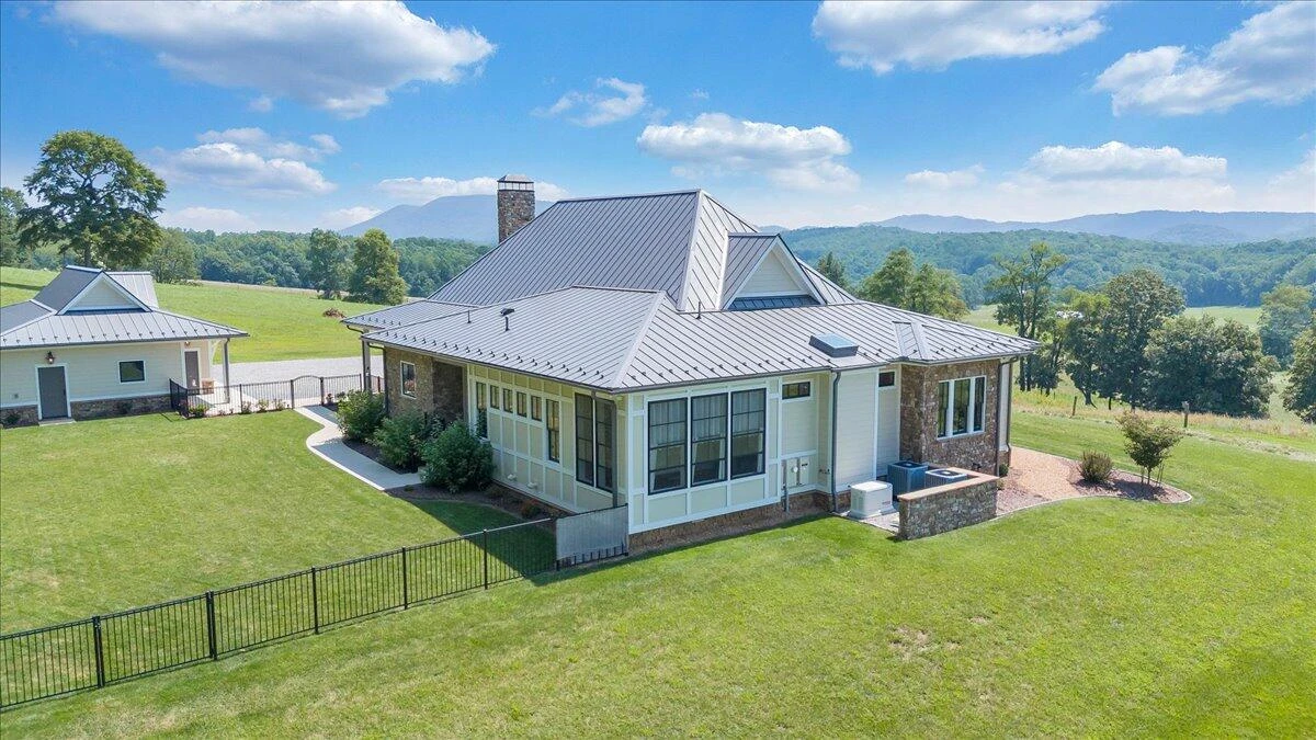 4148 Little Catawba Creek RD - Photo 68