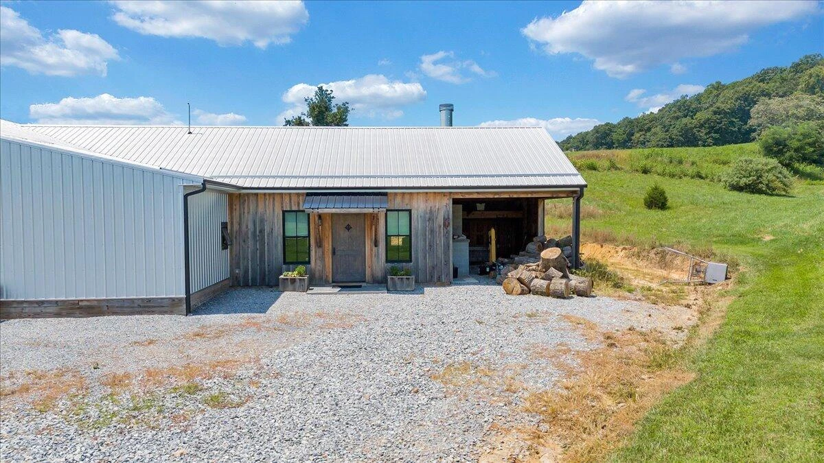 4148 Little Catawba Creek RD - Photo 80