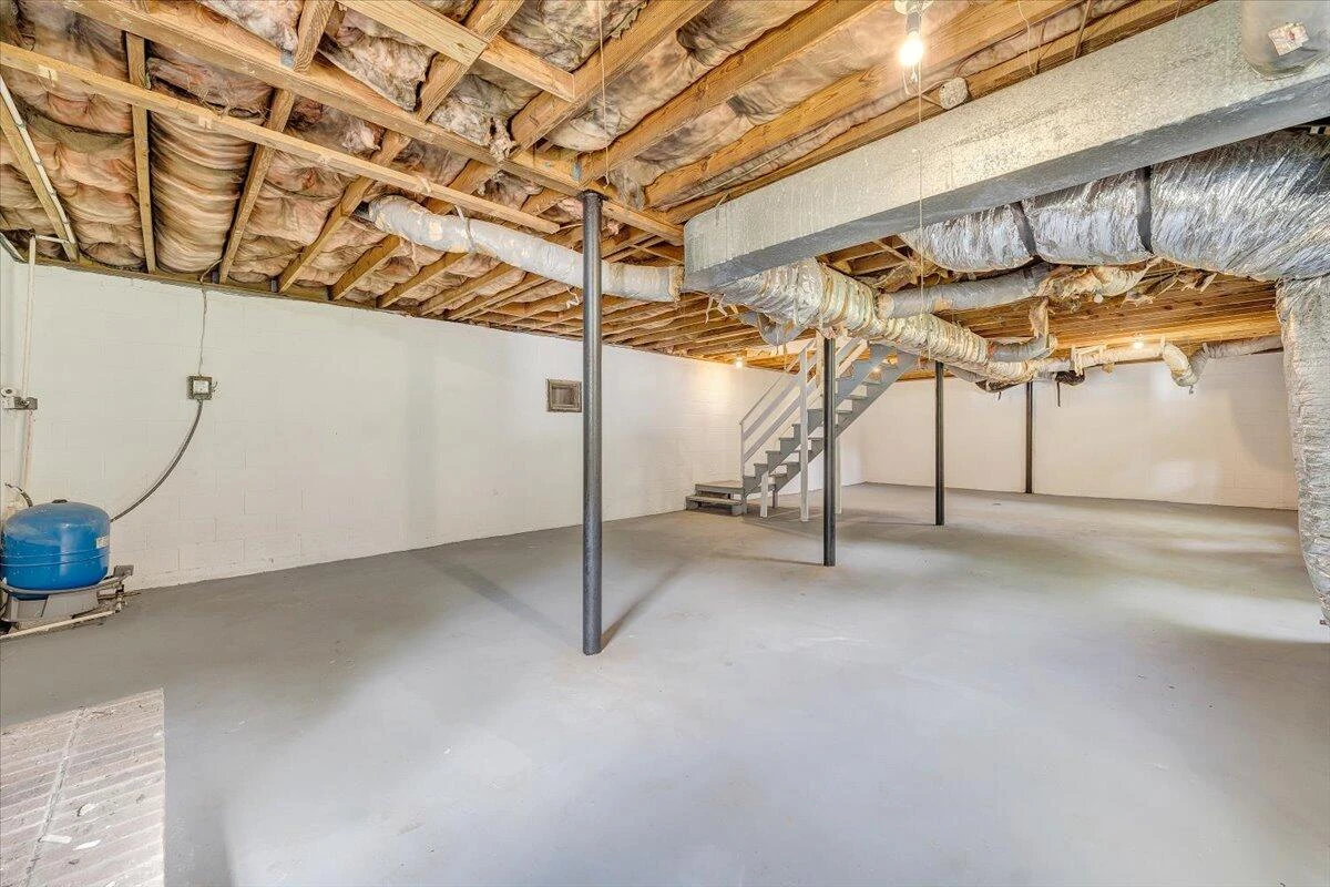 3383 Old Leaksville RD - Photo 31