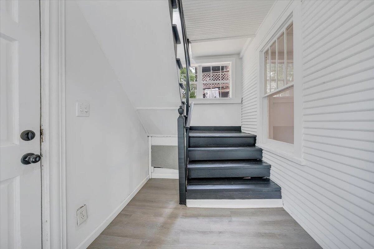 1304 Dale AVE SE - Photo 14