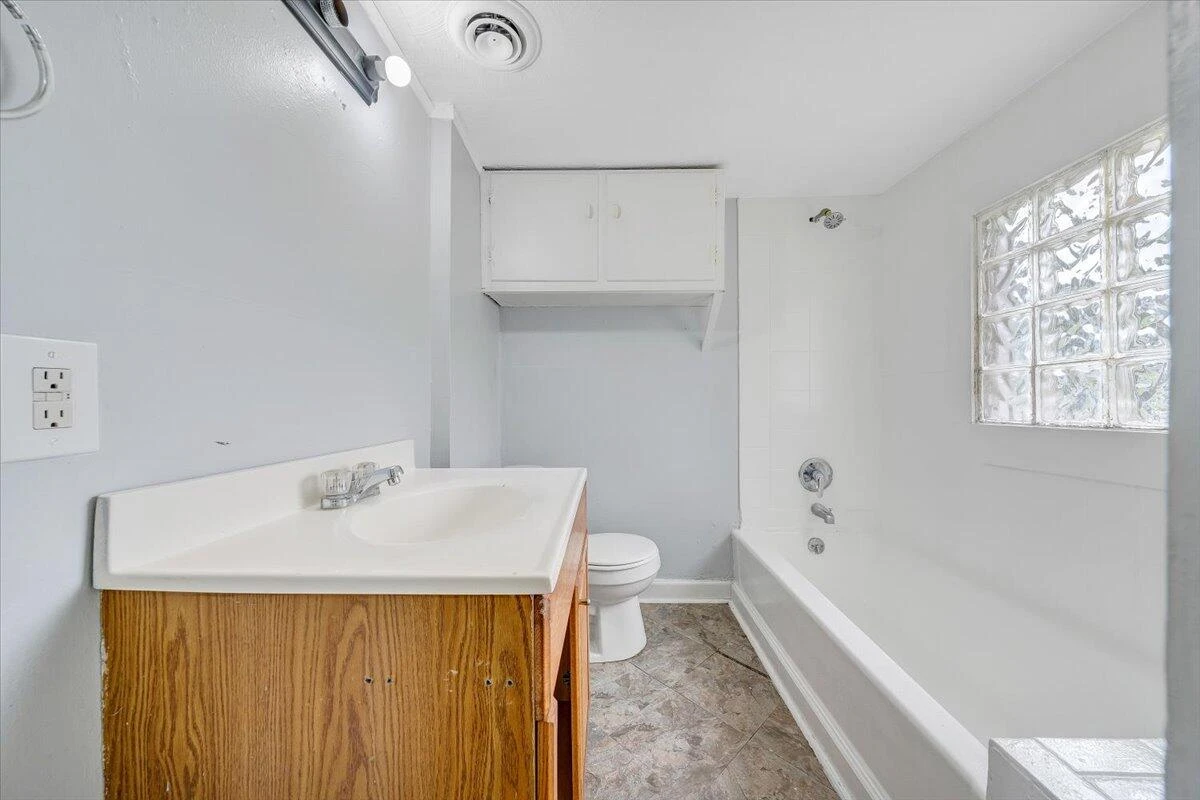 1304 Dale AVE SE - Photo 15
