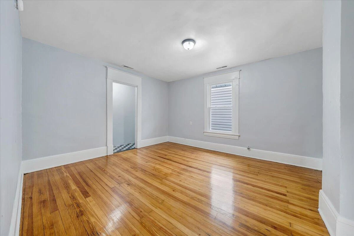 1304 Dale AVE SE - Photo 19