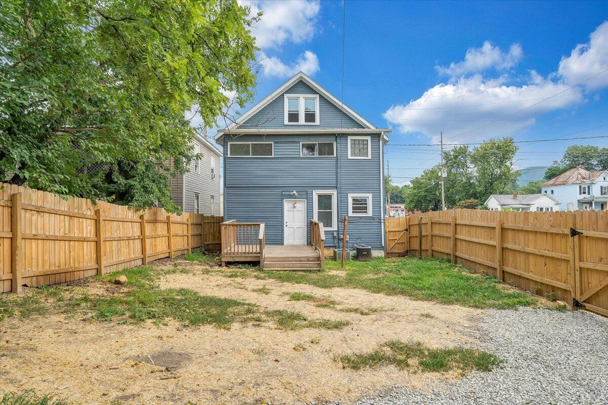 1304 Dale AVE SE - Photo 31