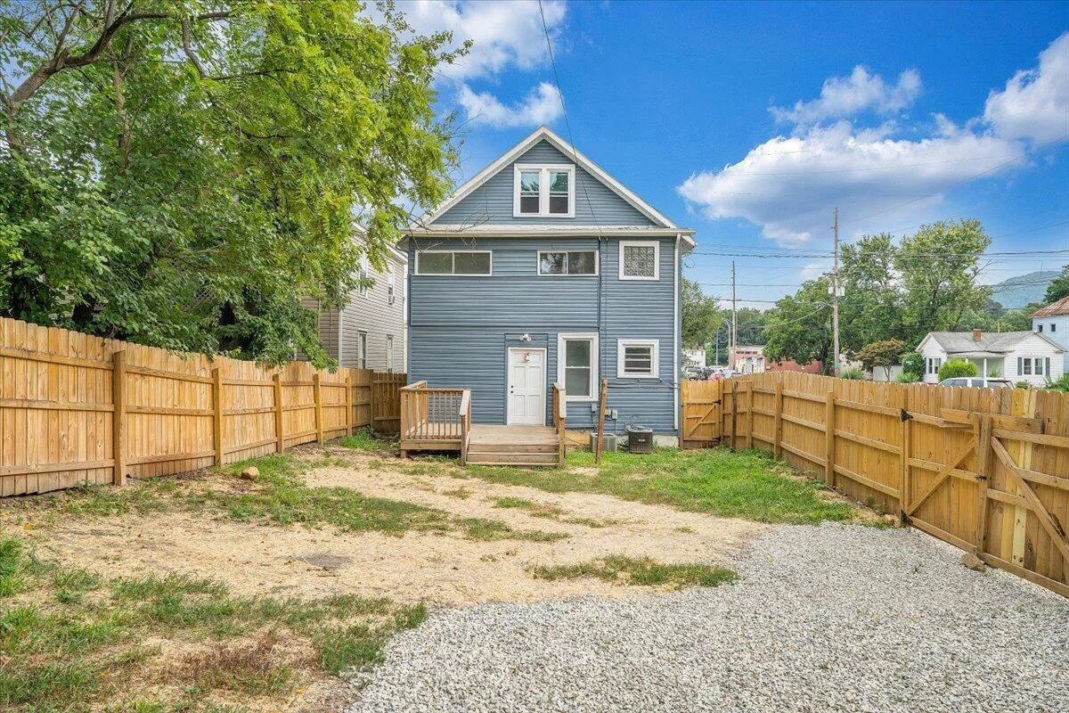 1304 Dale AVE SE - Photo 33