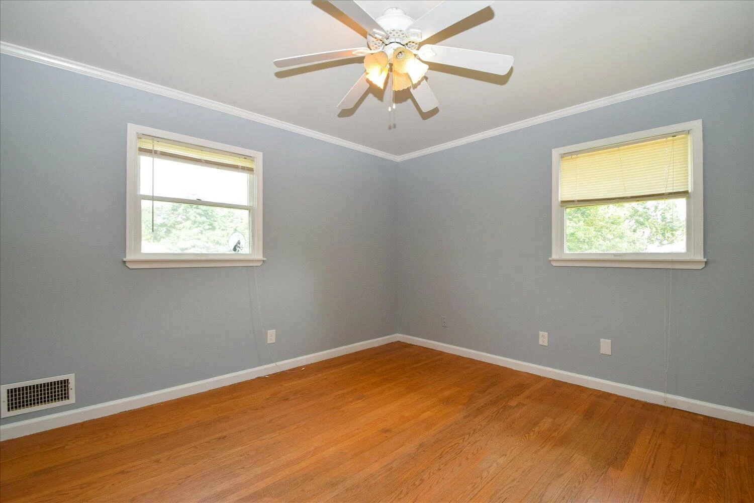 2779 Hillbrook DR - Photo 19