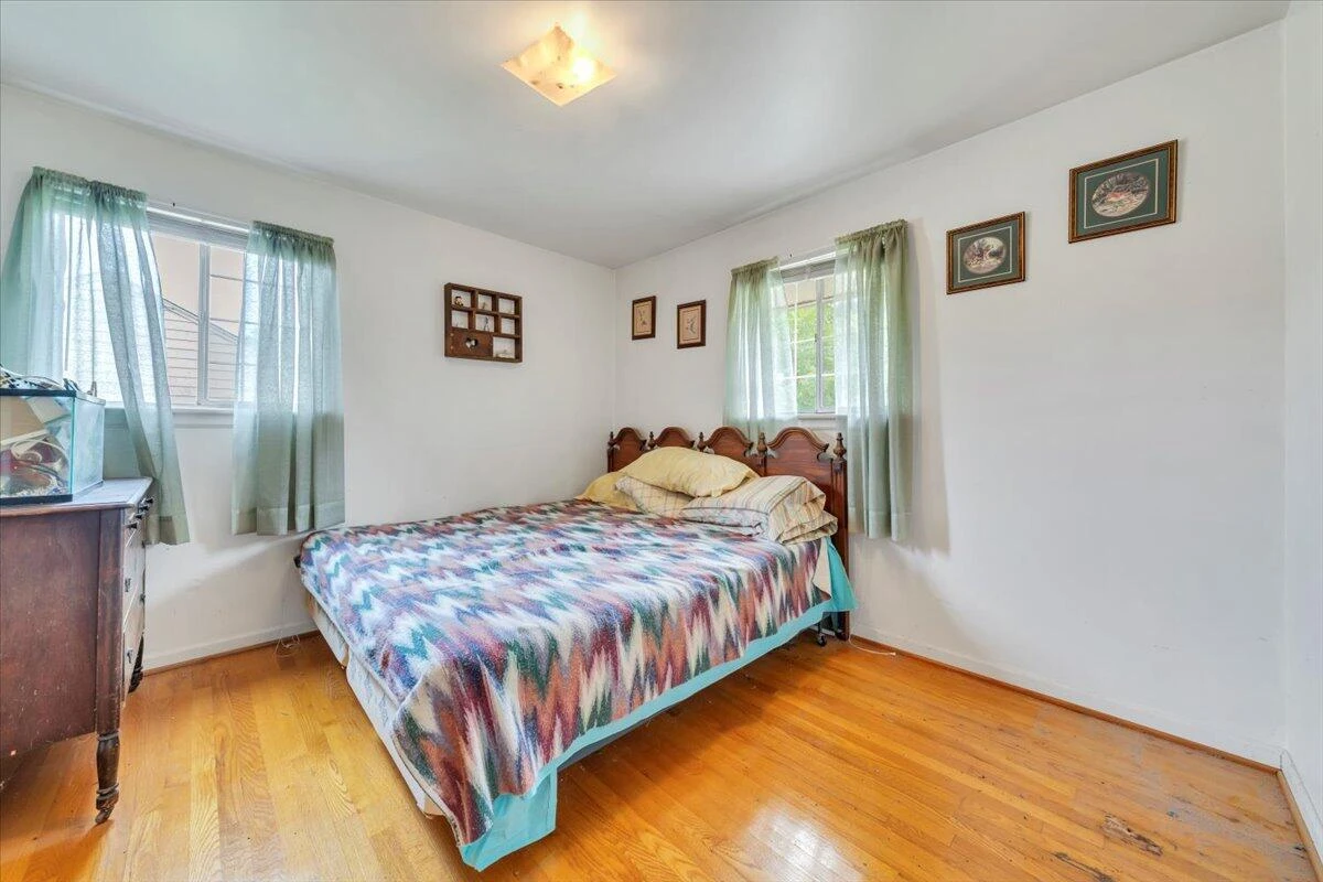 5116 Woodlawn RD NW - Photo 14