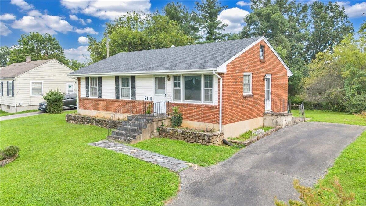 5116 Woodlawn RD NW - Photo 2