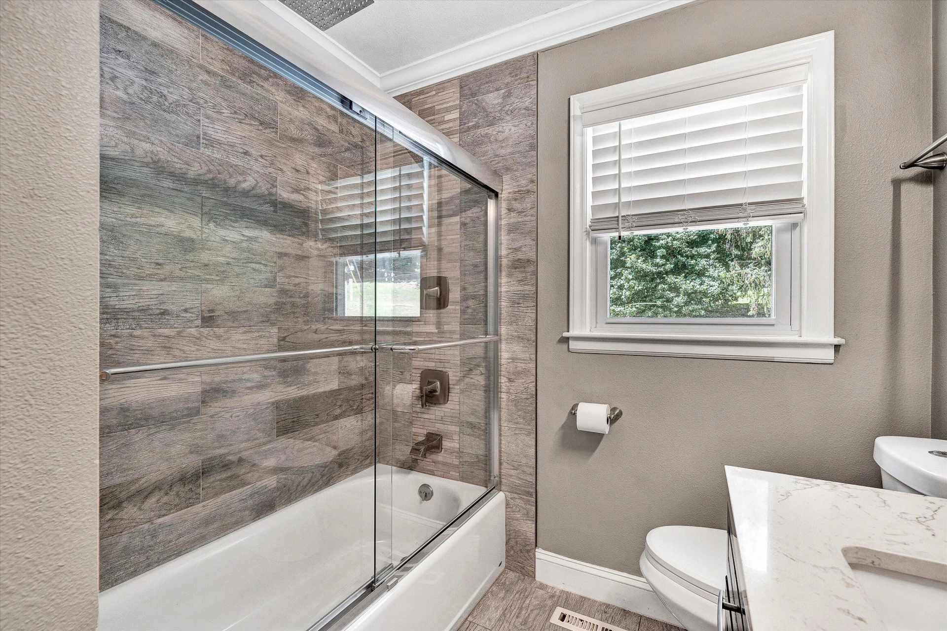 2332 Rutrough RD SE - Photo 11