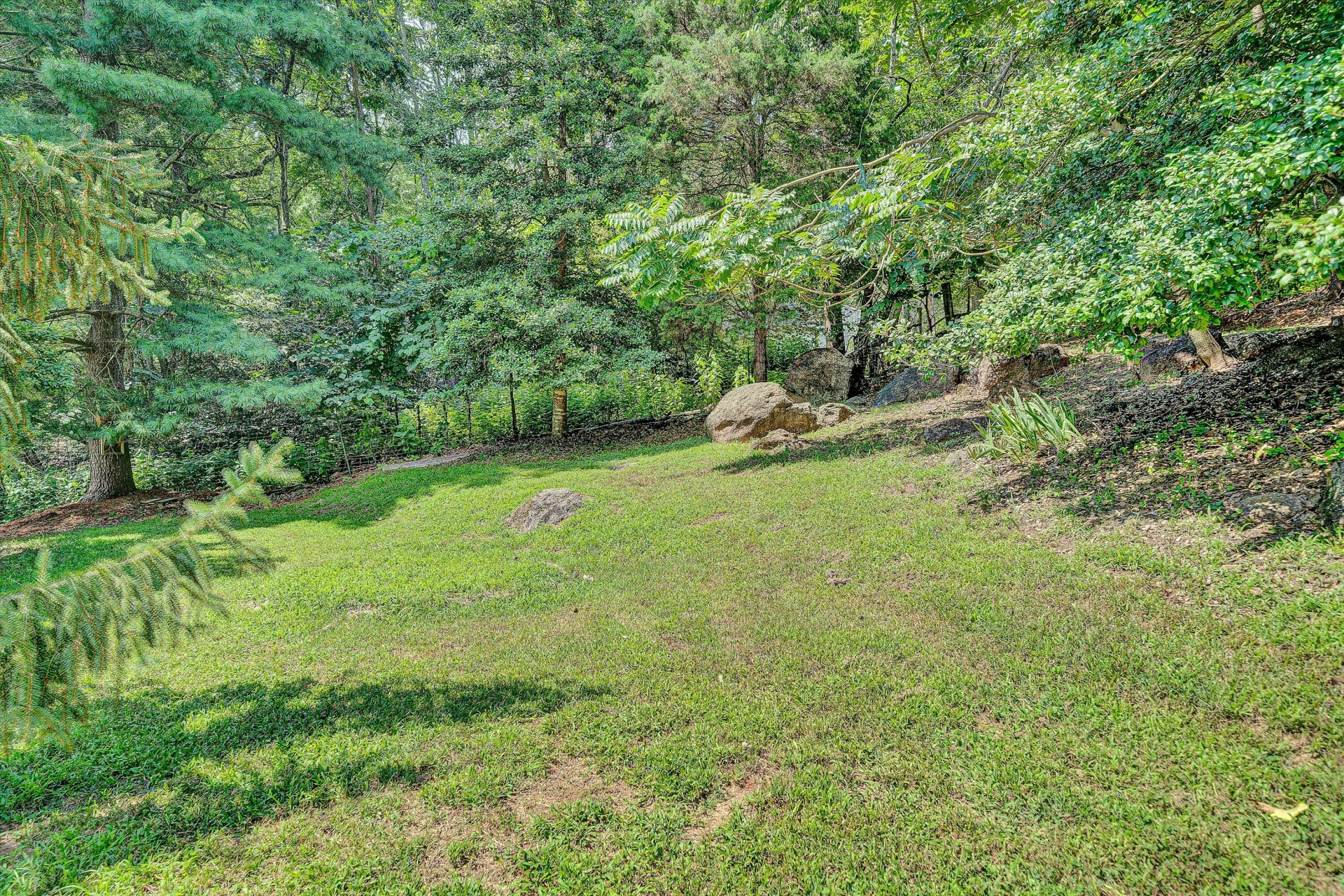 2332 Rutrough RD SE - Photo 28
