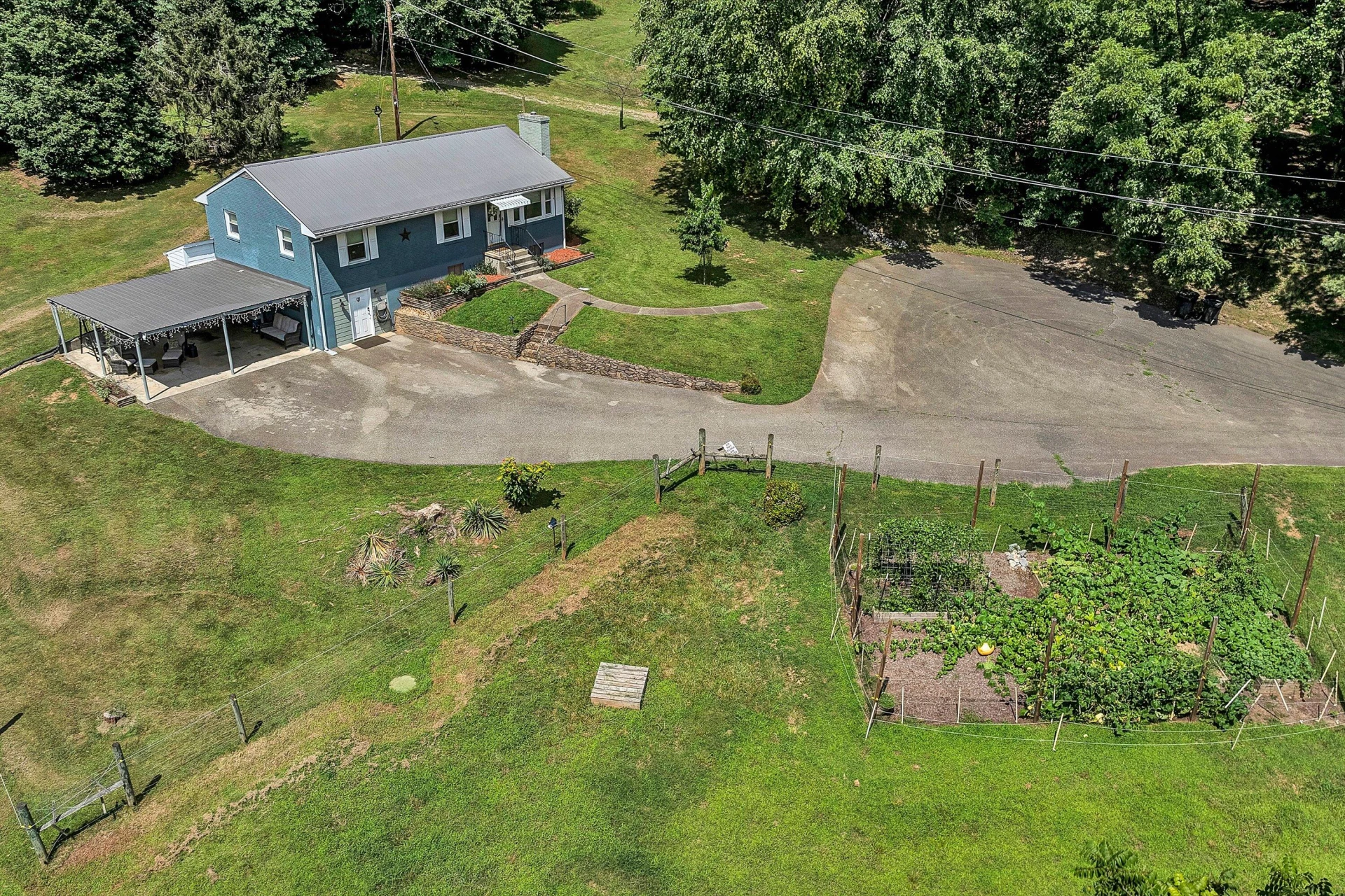 2332 Rutrough RD SE - Photo 35