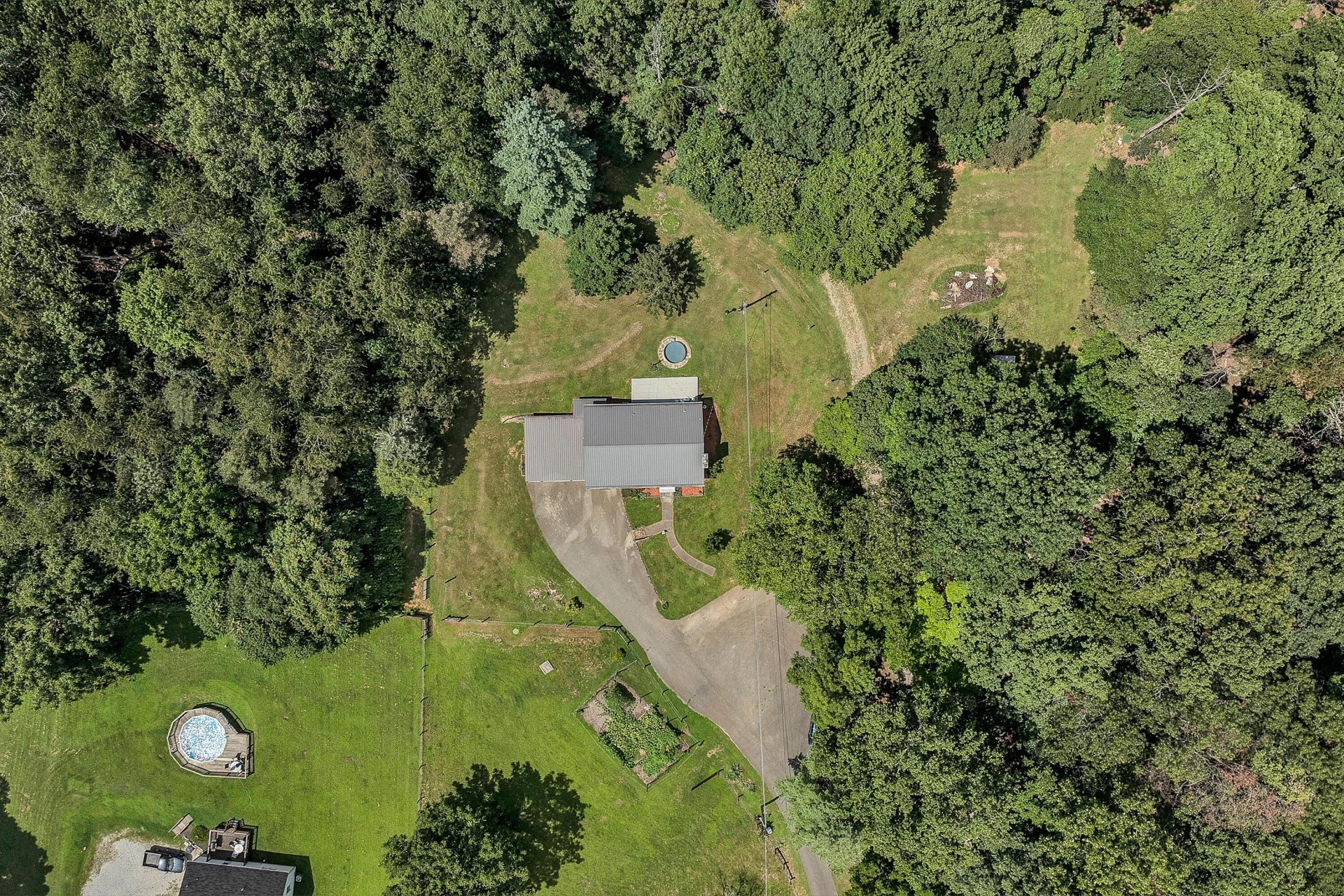 2332 Rutrough RD SE - Photo 37