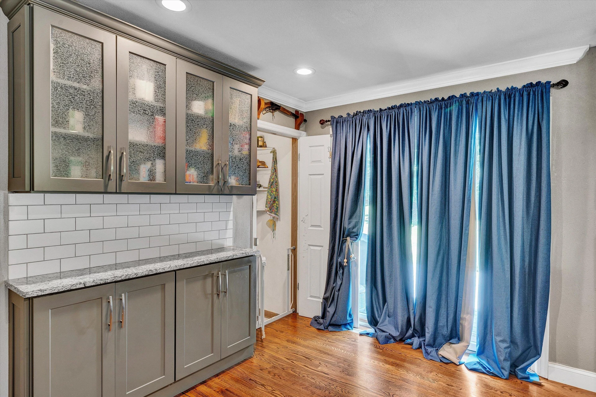 2332 Rutrough RD SE - Photo 9