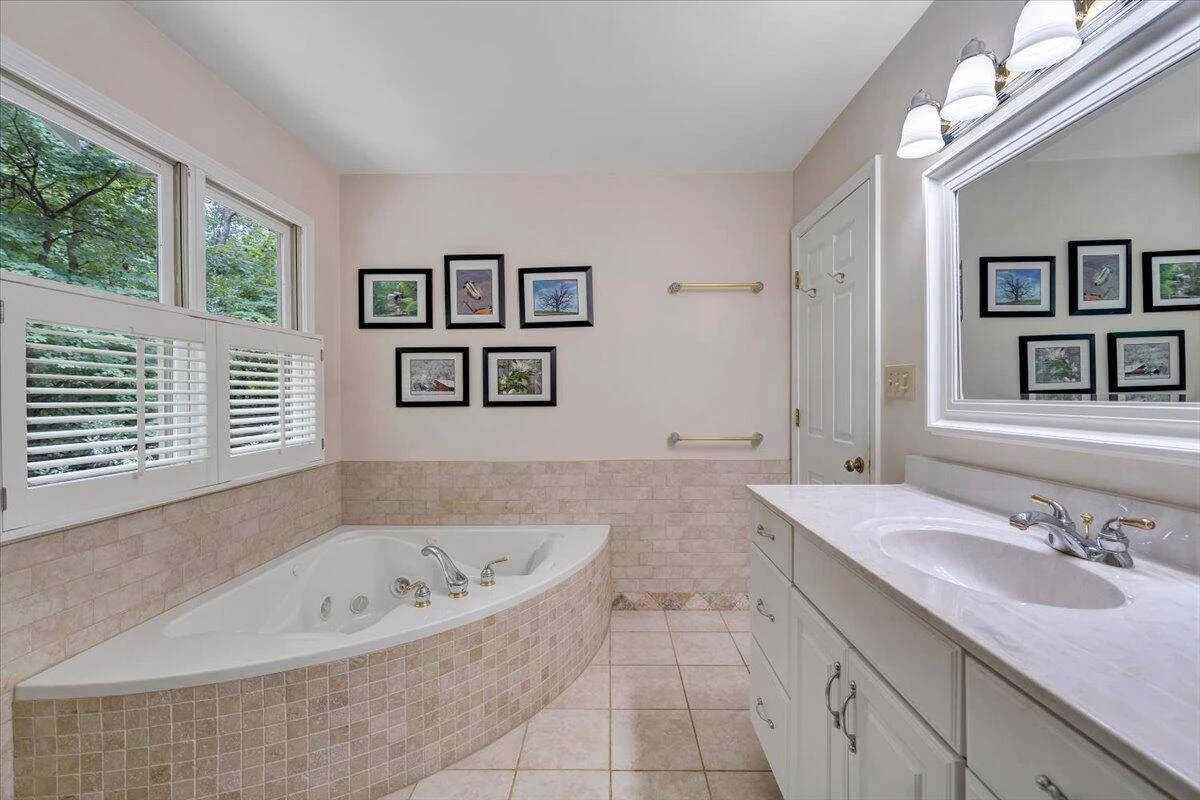 6236 Saddleridge RD - Photo 44