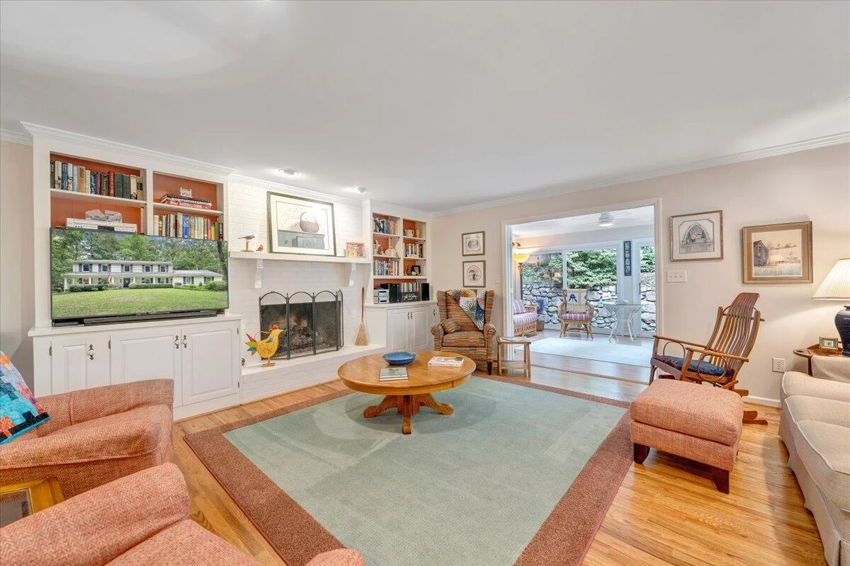 6236 Saddleridge RD - Photo 11