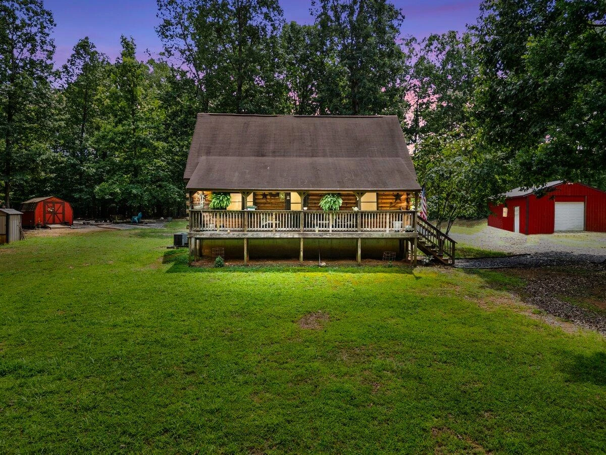 1239 Hummingbird LN